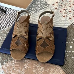 XOXO size 8 wedge shoe. Like new. Stored in original box. 2.5 inch heal.